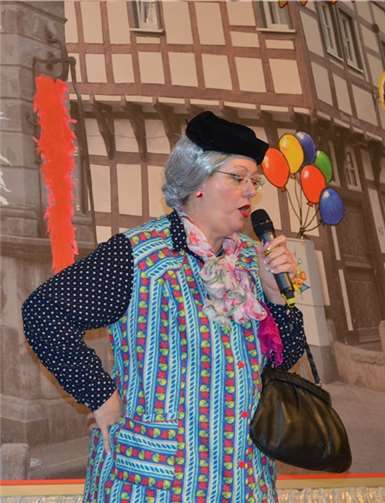 Claudia Herdler begeisterte als „Oma Fienchen“.