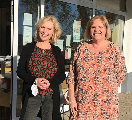 Claudia und Gabriele vom Team Kleiderpavillon.Foto: Gemeinde Wachtberg/ka
