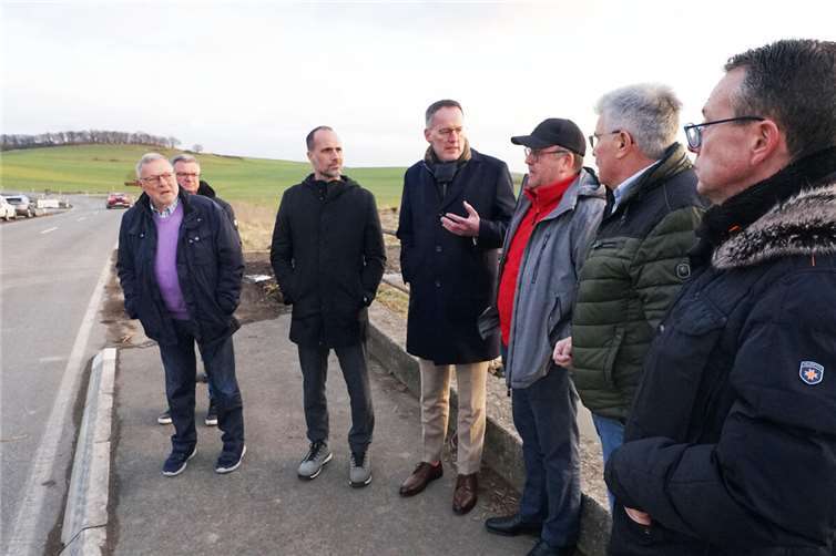 Clemens Hoch, Michael Ebling und Vertreter:innen der SPD vor Ort.  Foto: Wahlkreisbüro Clemens Hoch