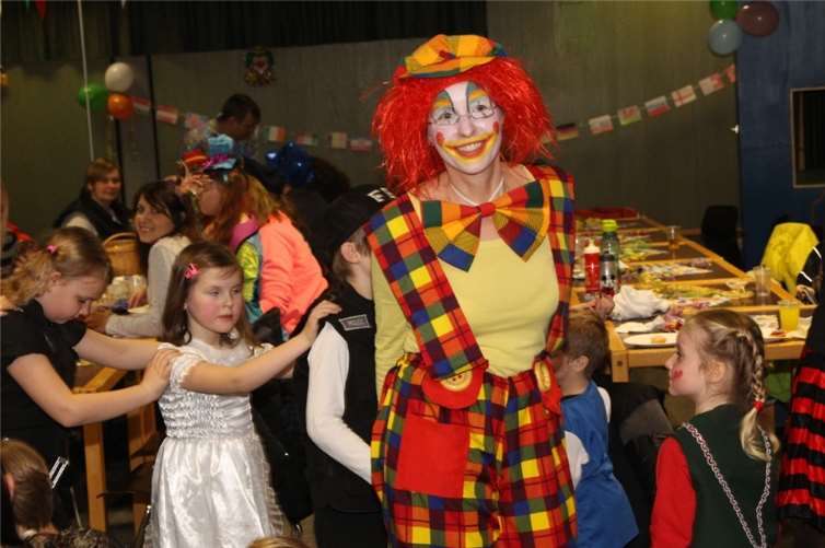 Clown Coco freut sich auf die Kinder. Foto: privat