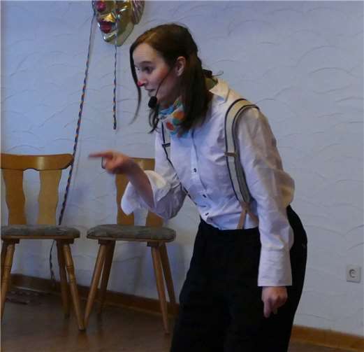 Clown Wippel, alias Christina Esch, führte gekonnt durch das bunte Programm.