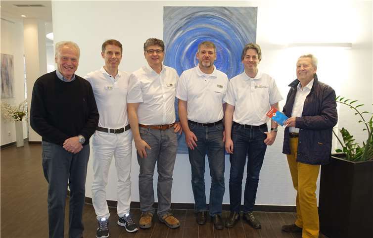 Co-Leiter Herbert Müller (v. l.), die Kardiologen Thomas Schmidt, Rami Rabahieh, Norbert Esser, Alexander Bitzen und Gruppenleiter Rainer Walterscheid.  privat