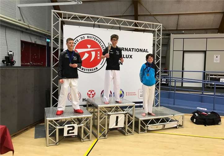 Colin Hering und Luca Breitbeck bei der Siegerehrung.Foto: privat