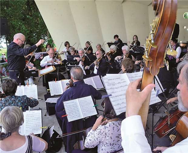 Collegium musicum brachte in der Konzertmuschel Musik aller Epochen zu Gehör.