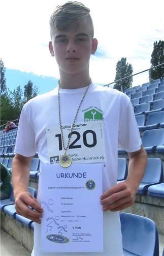 Collin Kremer bei der Siegerehrung in Bad Kreuznach.