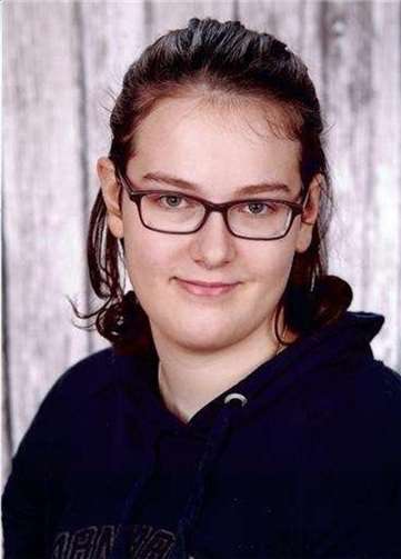 Cora aus Zettingen braucht dringend Hilfe um den Blutkrebs mit der passenden Stammzellspende zu besiegen. Foto: DKMS