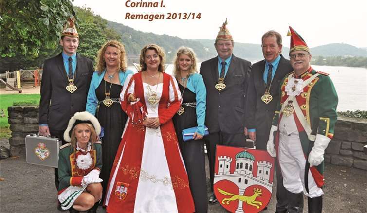 Corinna I. regiert mit ihrem Hofstaat Remagen in der närrischen Zeit.privat