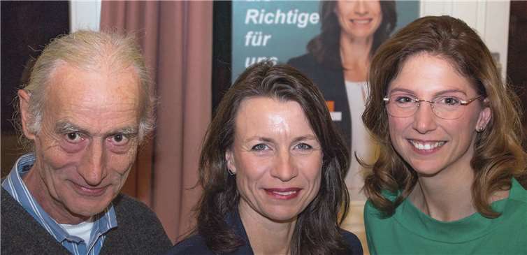 Cornelia Weigand mit Ehemann Reinhard Näkel, Staatsministerin Sabine Bätzing-Lichtenthäler (r. ).Foto: privat
