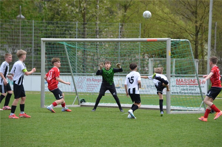 D1 Junioren der JSG Plaidt bieten Spitzenreiter lange Paroli