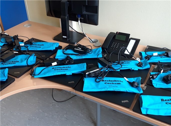 DIe Realschule plus Cochem bietet ihren Schülern Laptops für das Homeschooling.Foto: Realschule plus Cochem