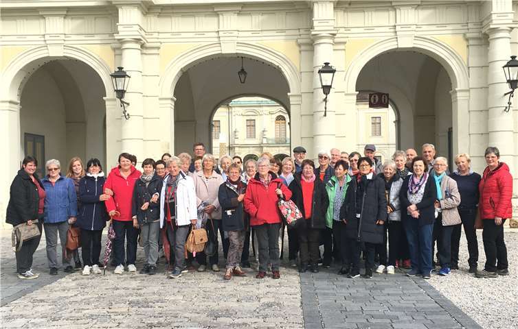 DIe Reisegruppe ließ sich auch von dunklen Wolken ihren Ausflug nicht vermiesen.Foto: privat