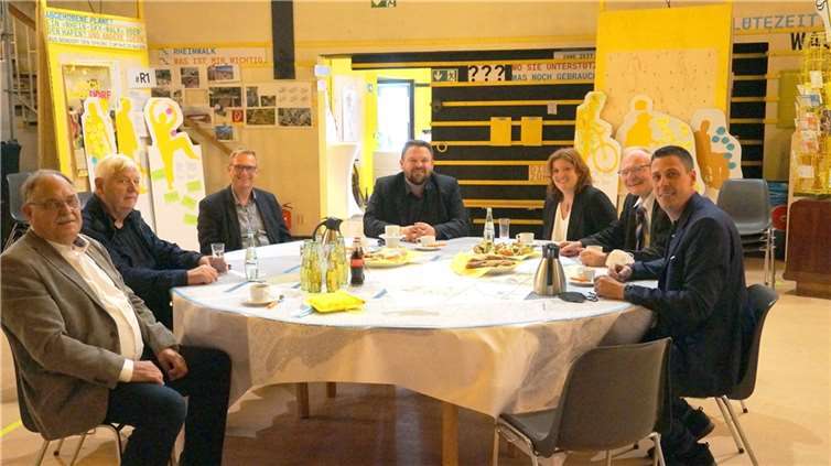 DVon links: Günther Bomm, Karl-Otto Hahn, Werner Prümm, Christoph Mohr, Sandra Weeser, Herbert Speyerer, Markus Wieseler.