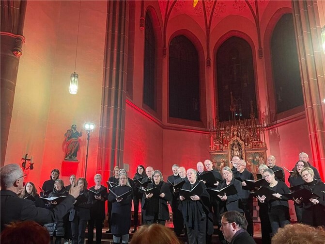 Da Vokalensemble TonART sang Weihnachtsmusik aus mehreren Jahrhunderten.  Foto:Oga Neufeld
