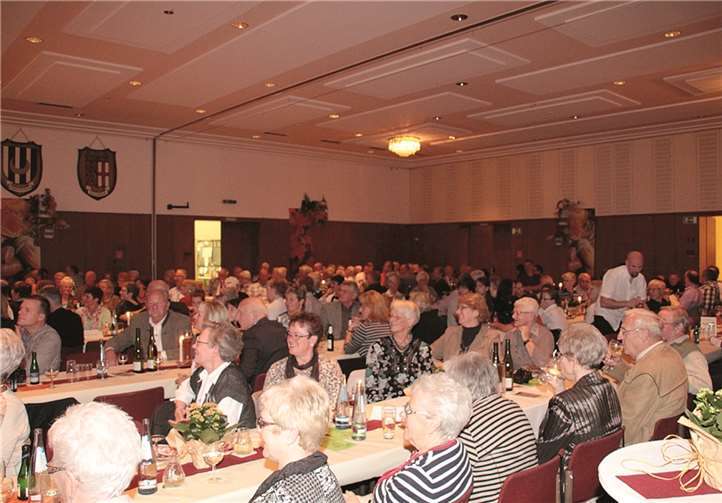 Da der GV Germania 1870 für den Unterhaltungswert seiner Events bekannt ist, war die Stadthalle auch dieses Mal wieder gut gefüllt.