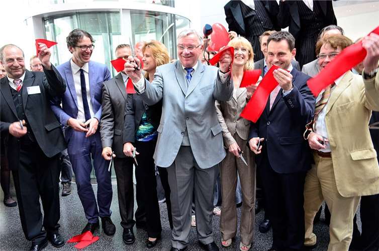 Da freute sich alle Protagonisten nach sie das Forum Confluentes offiziell eröffnet hatten. HEP