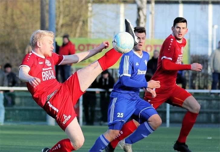 Da half auch der Einsatz von Marcus Fritsch nichts. Rot-Weiß Koblenz unterlag bei seiner Pflichtspielpremiere 2018 dem Tabellenzweiten aus Pirmasens mit 1:2.TH