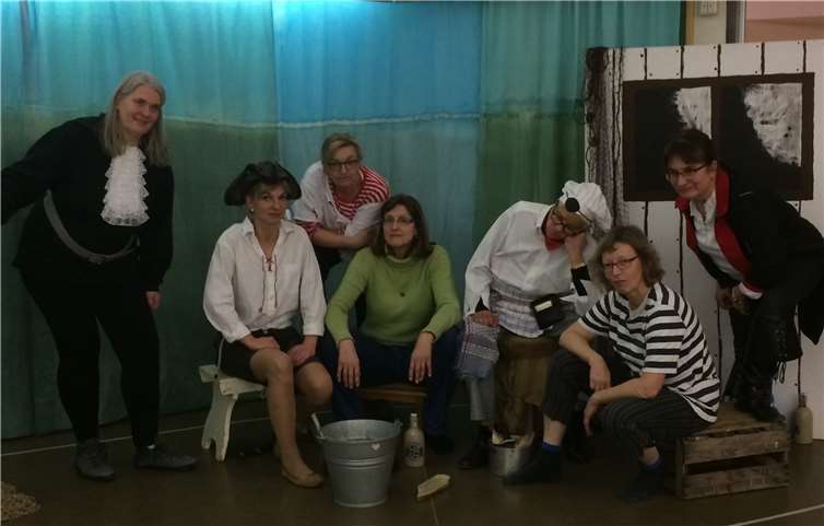 Da ist guter Rat teuer: Wer ist denn nun Kapitän auf der Piranja?Foto: Mutabor