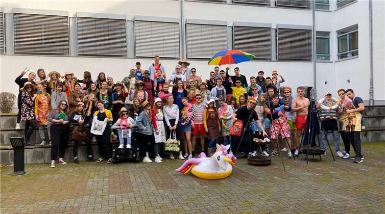 Da noch keine Abiturfeier stattfinden konnte, muss vorerst ein Bild aus der Mottowoche des Abiturjahrgangs herhalten. Foto: privat