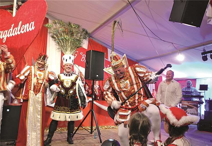 Da rockt der Prinz zusammen mit Rudi un Tünn. BÜN