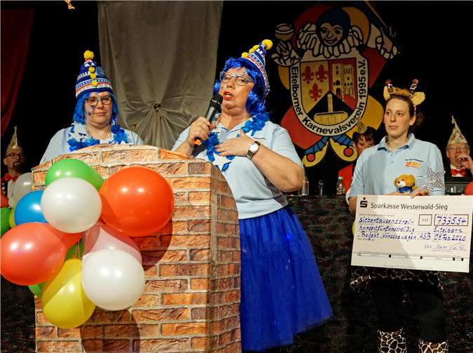 Da staunten die Augster Narren nicht schlecht, als Angelika Hecken in Reimform und Narrenmanier über ihre Arbeit berichtete.