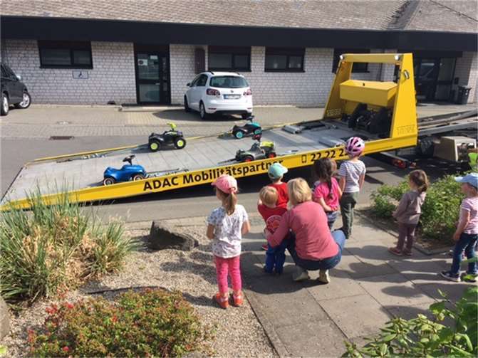 Da staunten die Kinder nicht schlecht. Fotos: privat