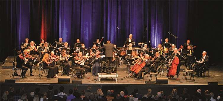 Da war für jeden etwas dabei: Die Frankfurter Sinfoniker unter der Leitung von Stefan Ottersbach präsentierten unvergessene Melodien aus Hollywoods Filmklassikern.privat