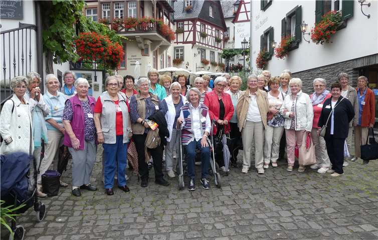 Damengruppe der KERH Kreis Ahrweiler unterwegs an der Mosel. privat