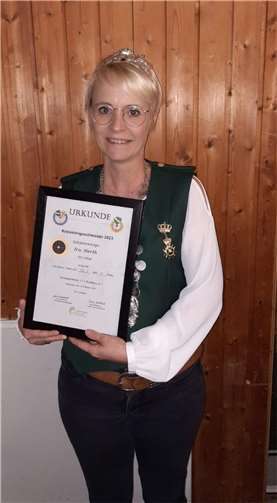 Damenkönigin Iris Herth.  Foto: privat