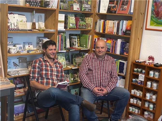 Daniel Robbel (l.) und Dirk Unschuld präsentierten eine liebevolle Hommage an ihre Heimat.  Foto: privat