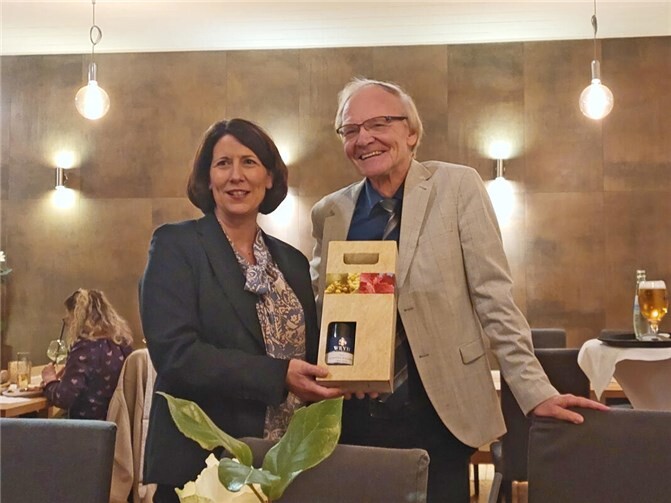 Daniela Schmitt (Ministerin für Wirtschaft, Verkehr, Landwirtschaft und Weinbau des Landes Rheinland-Pfalz), Herbert Speyerer (Fraktionsvorsitzender der FDP im Bendorfer Stadtrat). Foto: Günther Bomm