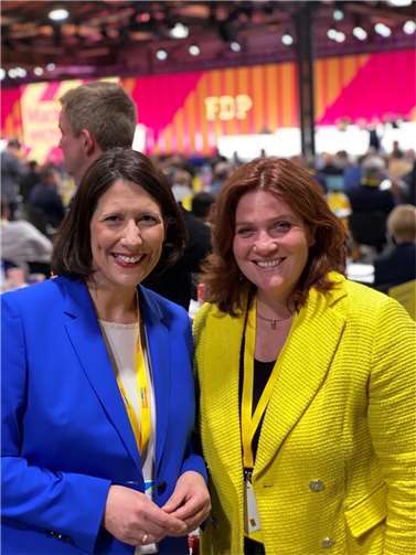 Daniela Schmitt und Sandra Weeser. Foto: Sandra Weeser