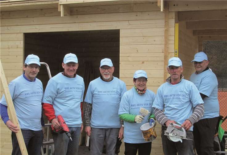 Dank der engagierten Vereinsmitglieder verfügen die Dernauer Leichtathleten über ein neues Geräteblockhaus für Übungs- und Trainingsmaterialien.privat