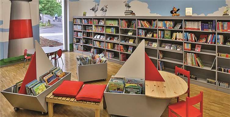 Dank der finanziellen Unterstützung der VR-Bank Bonn und der Raiba Grafschaft-Wachtberg konnte die wunderschöne Wandgestaltung des Kinder-und Jugendbereichs realisiert werden.