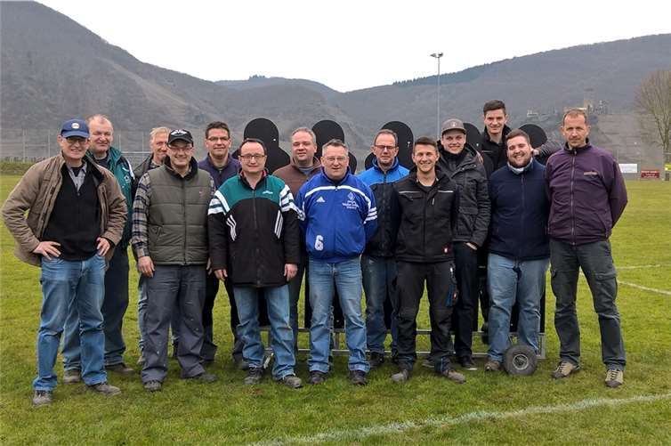 Dank der fleißigen Helfer ist das Sportgelände des SSV Ellenz-Poltersdorf wieder wie neu.Privat