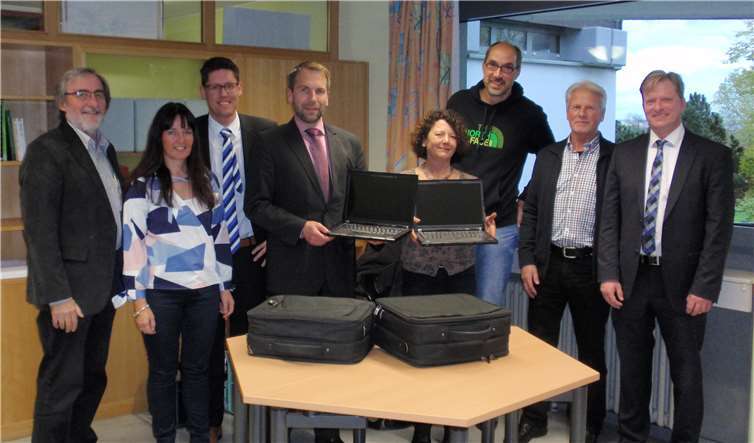 Dank der großzügigen Spende der Debeka könnensehbehinderte Kinder und Jugendliche jetzt den Umgang mit Laptops erlernen.  privat
