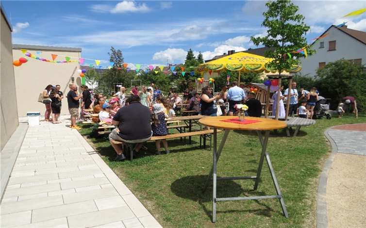 Dank der tatkräftigen Unterstützung von Eltern und des großen Engagements des Kita-Teams konnte ein rauschendes Fest mit großem Buffet und abwechslungsreichen Spiel-Stationen gefeiert werden. Quelle: VG Weißenthurm