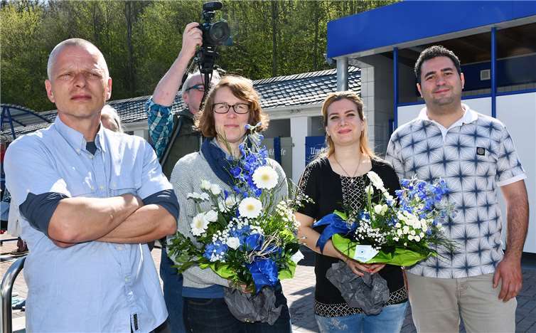 Dank galt auch den Pächtern Frank und Eva Riffel (von links) sowie den Betreibern der Gastronomie, Ali und Rosita Aslani.