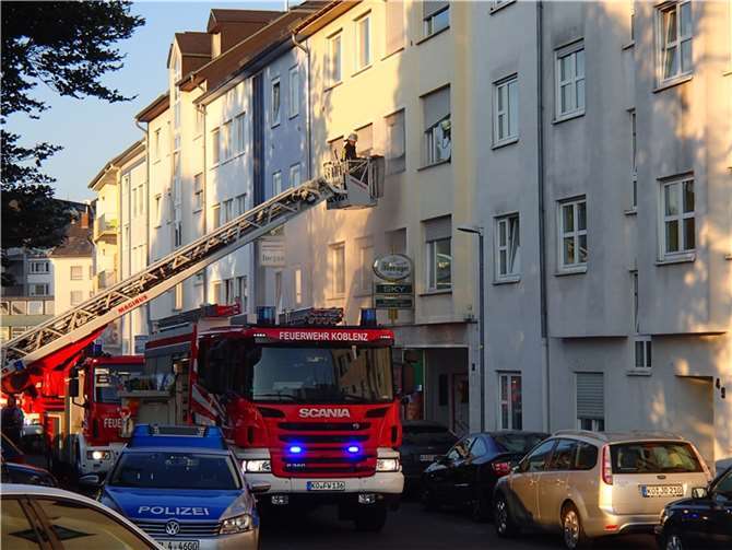 Dank schenllen Einsatzes seitens der Koblenzer Feuerwehr konnte der Brand schnell gelöscht werden. Feurwehr Koblenz