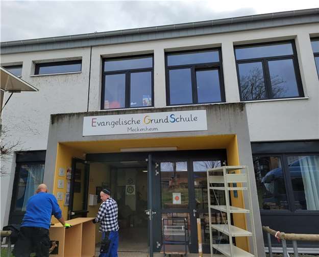 Dank tatkräftiger Unterstützung gelang der Umzug rasch und ohne größere Probleme.  Fotos: privat