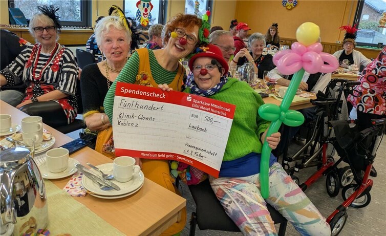 Das 50-jährige Jubiläum der Frauengemeinschaft Laubach wurde zu einem glanzvollen Fest voller Freude, Dankbarkeit und Gemeinschaftssinn.