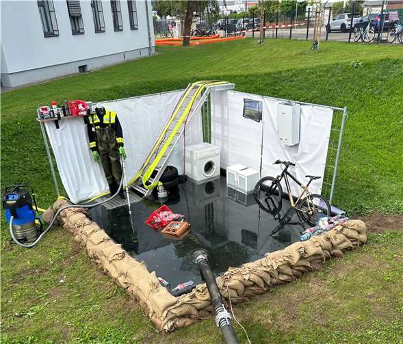 Das Abpumpen eines gefluteten Kellers wurde nachgestellt.