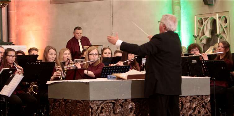 Das Adenauer Stadtorchester dirigiert von Harrie Boers. Fotos: -SES-