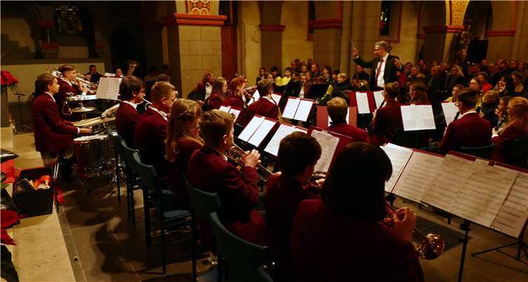 Das Adventskonzert des Jugendorchesters findet am Sonntag, 1.Dezember, um 16 Uhr in der Pfarrkirche Maria Himmelfahrt statt. Foto: privat