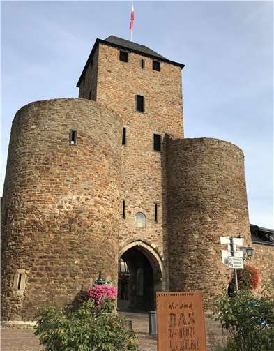 Das Ahrtor in Ahrweiler. Foto: Ahrtal-Gästeführer