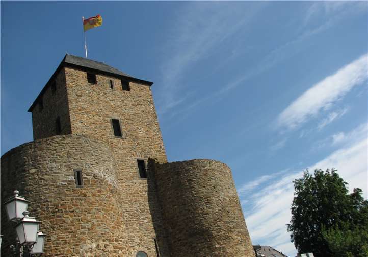 Das Ahrtor in Ahrweiler. Fotos: Walkenbach/Stadt Bad Neuenahr-Ahrweiler