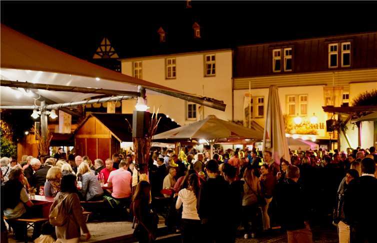 Das Altstadtfest war bis in die späten Abendstunden gut besucht.Fotos: KG