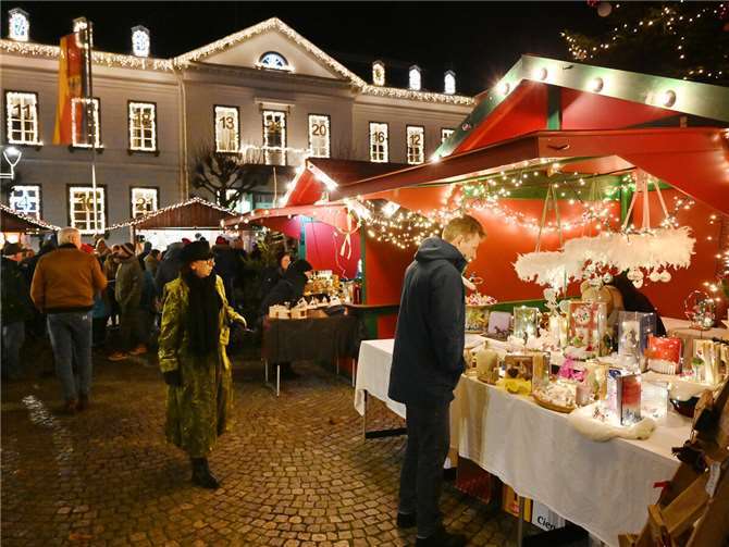 Das Angebot an den Weihnachtshütten ließ keine Wünsche offen.