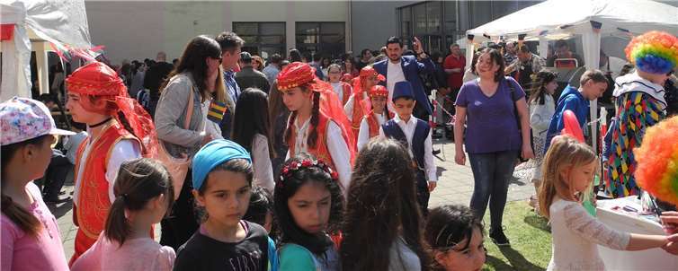 Das Angebot beim Kinderfest ist breit gefächert.privat