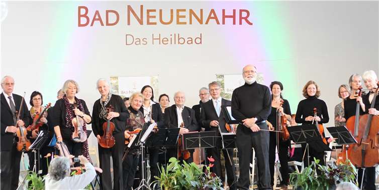 Das Arche-Orchester Meckenheim spielt Frühlingsmusik im Kursaal.privat