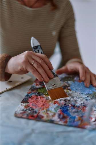 Das Atelier „Donnerblume“ bietet zur Geburtstagsparty kreative Mitmachaktionen an. Foto: Viktoria Rico Gómez/“Donnerblume